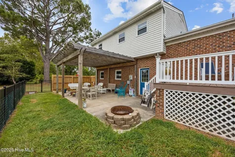 5302 Bogue Drive Oriental NC 28571