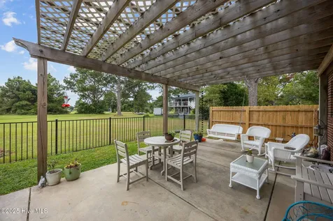5302 Bogue Drive Oriental NC 28571