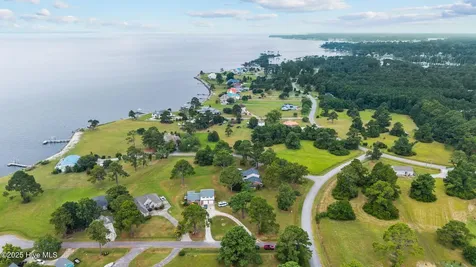 5302 Bogue Drive Oriental NC 28571