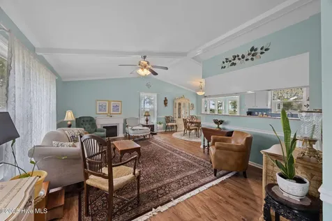 5302 Bogue Drive Oriental NC 28571
