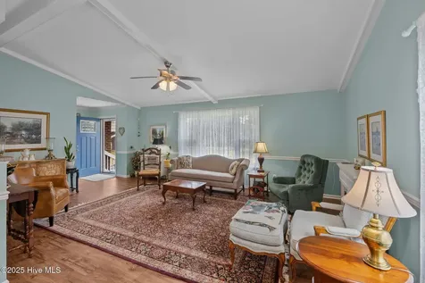 5302 Bogue Drive Oriental NC 28571