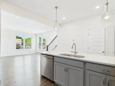 1259 Shaw View Alley Raleigh NC 27601
