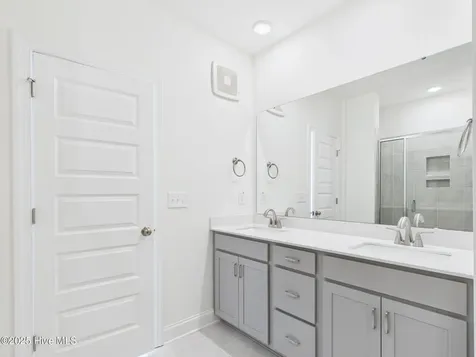 1259 Shaw View Alley Raleigh NC 27601