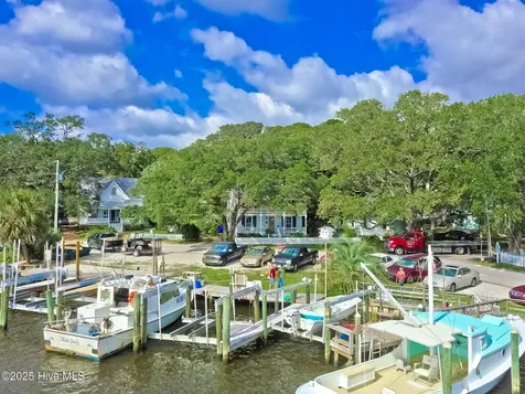 716 N Atlantic Avenue Southport NC 28461