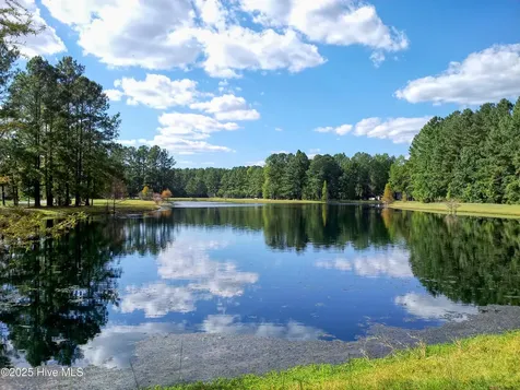 103 Greenbriar Lane Washington NC 27889