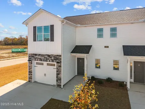 4301 Laurel Ridge Drive Greenville NC 27834