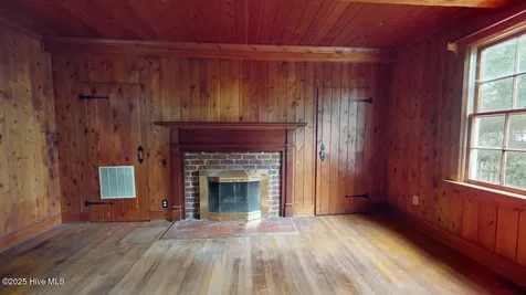41 Orchard Street Sunbury NC 27979