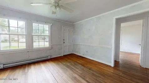 41 Orchard Street Sunbury NC 27979