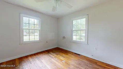 41 Orchard Street Sunbury NC 27979