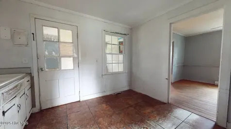 41 Orchard Street Sunbury NC 27979