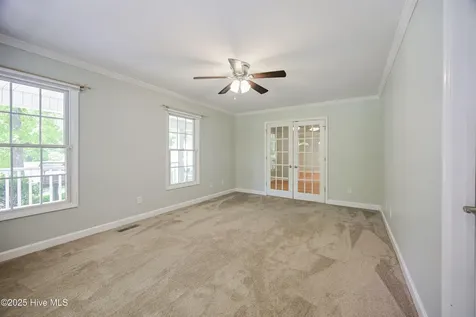237 Riverbend Road Jacksonville NC 28540