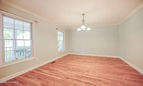 237 Riverbend Road Jacksonville NC 28540