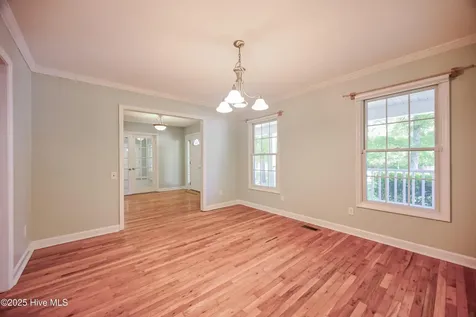 237 Riverbend Road Jacksonville NC 28540