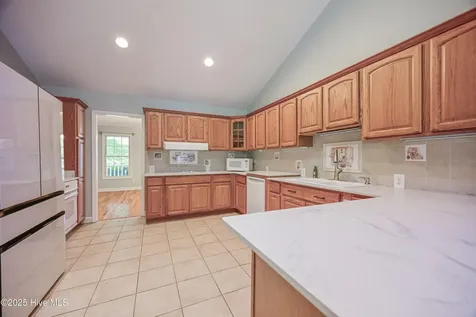 237 Riverbend Road Jacksonville NC 28540