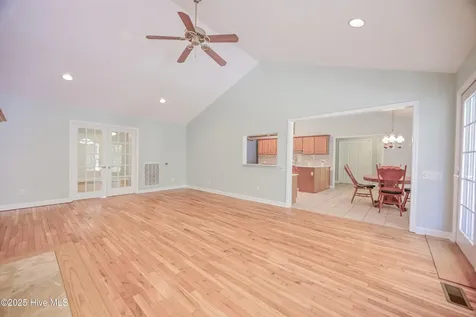 237 Riverbend Road Jacksonville NC 28540