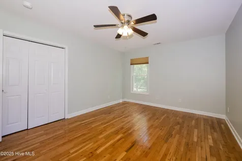 237 Riverbend Road Jacksonville NC 28540