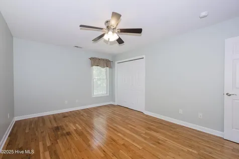 237 Riverbend Road Jacksonville NC 28540