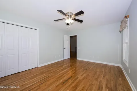 237 Riverbend Road Jacksonville NC 28540