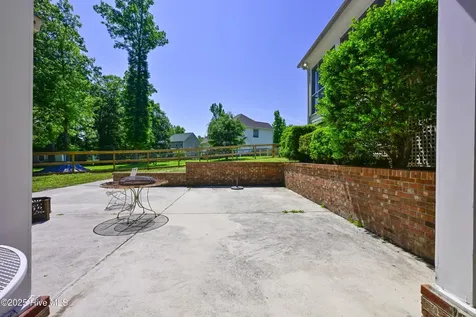237 Riverbend Road Jacksonville NC 28540