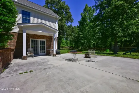 237 Riverbend Road Jacksonville NC 28540