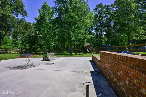 237 Riverbend Road Jacksonville NC 28540