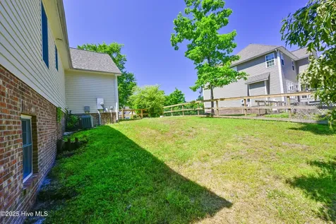 237 Riverbend Road Jacksonville NC 28540