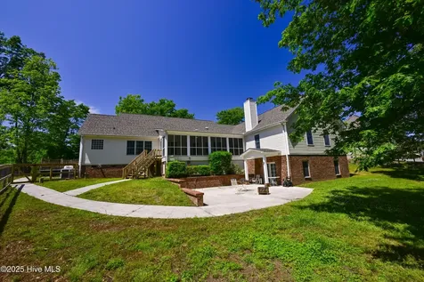 237 Riverbend Road Jacksonville NC 28540
