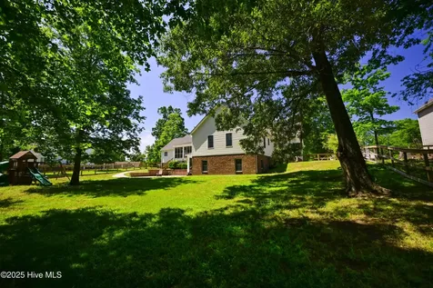 237 Riverbend Road Jacksonville NC 28540