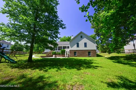 237 Riverbend Road Jacksonville NC 28540