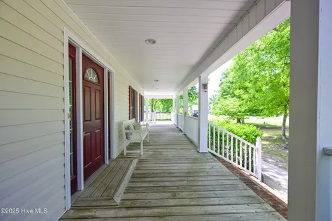 237 Riverbend Road Jacksonville NC 28540