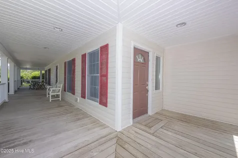 237 Riverbend Road Jacksonville NC 28540