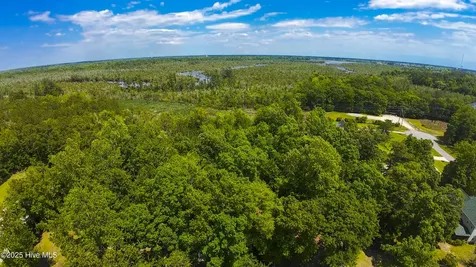 237 Riverbend Road Jacksonville NC 28540