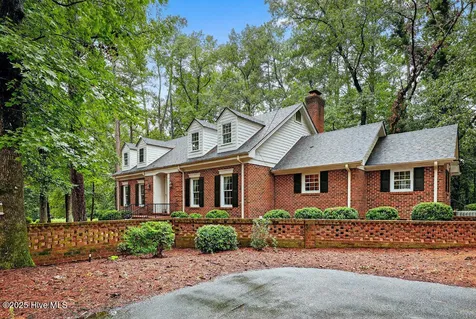 102 Cedar Lane Clinton NC 28328