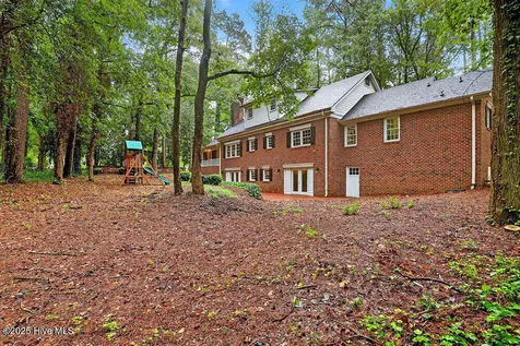 102 Cedar Lane Clinton NC 28328
