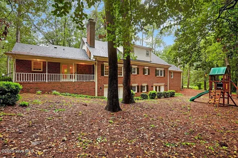 102 Cedar Lane Clinton NC 28328