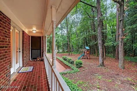 102 Cedar Lane Clinton NC 28328