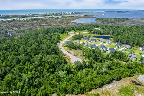 335 Landon Lane Sneads Ferry NC 28460