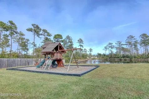 308 Landon Lane Sneads Ferry NC 28460