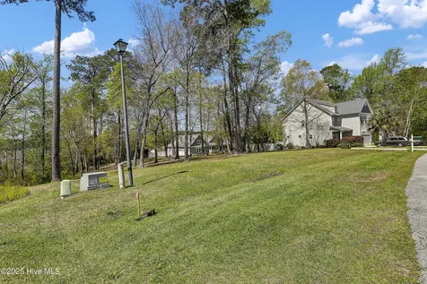 209 Creek View Circle Sneads Ferry NC 28460