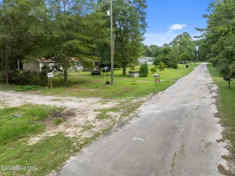 3381 Memory Lane S Burgaw NC 28425