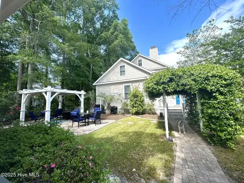 9163 Devaun Park Boulevard Calabash NC 28467