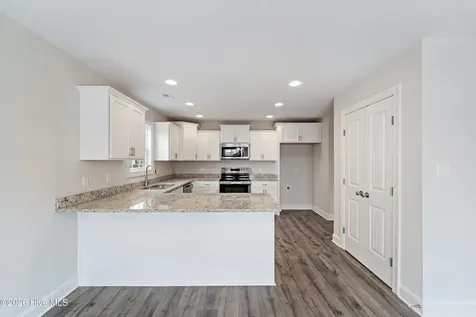 104 Sanctuary Street Jacksonville NC 28546