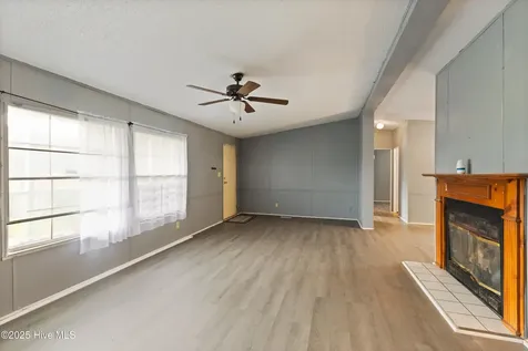 1461 Core Point Road Blounts Creek NC 27814