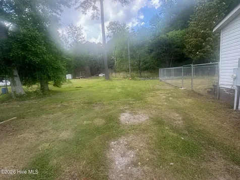 1461 Core Point Road Blounts Creek NC 27814