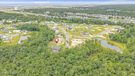 27 W Scarborough Court Hampstead NC 28443