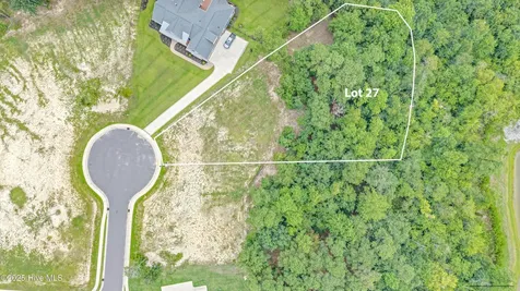 27 W Scarborough Court Hampstead NC 28443