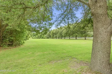 27 W Scarborough Court Hampstead NC 28443