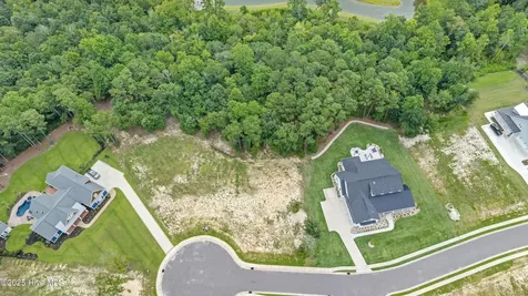 27 W Scarborough Court Hampstead NC 28443