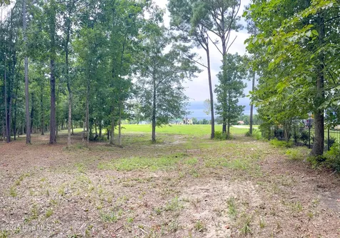 27 W Scarborough Court Hampstead NC 28443