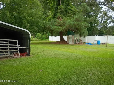 1268 Fred Powell Road Whiteville NC 28472